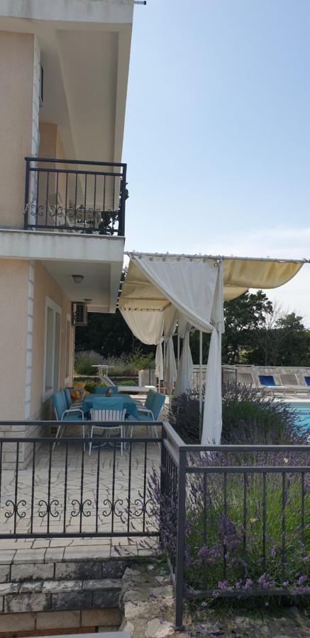 Kika'S Home Krizisce Exterior photo